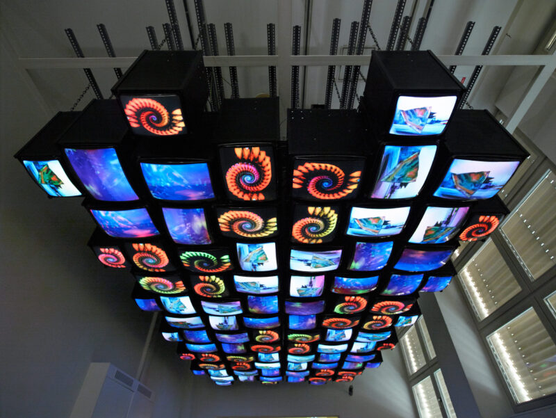 Nam June Paik | Fish Flies on Sky, 1983-1985, Kunstpalast, Düsseldorf, Copyright: Ken Paik Hakuta, Executor of Nam June Paik Estate, Foto: Stefan Arendt, LVR-ZMB