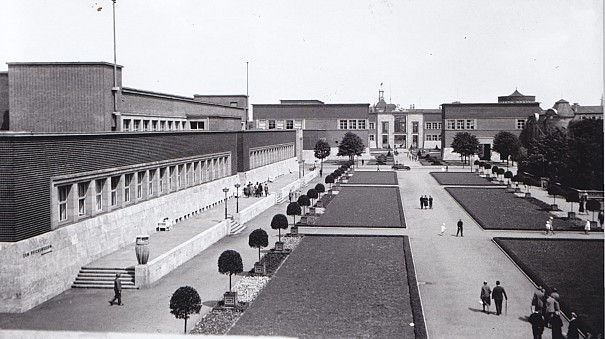 Blick in den Ehrenhof 1926, Foto: Archiv Kunstpalast