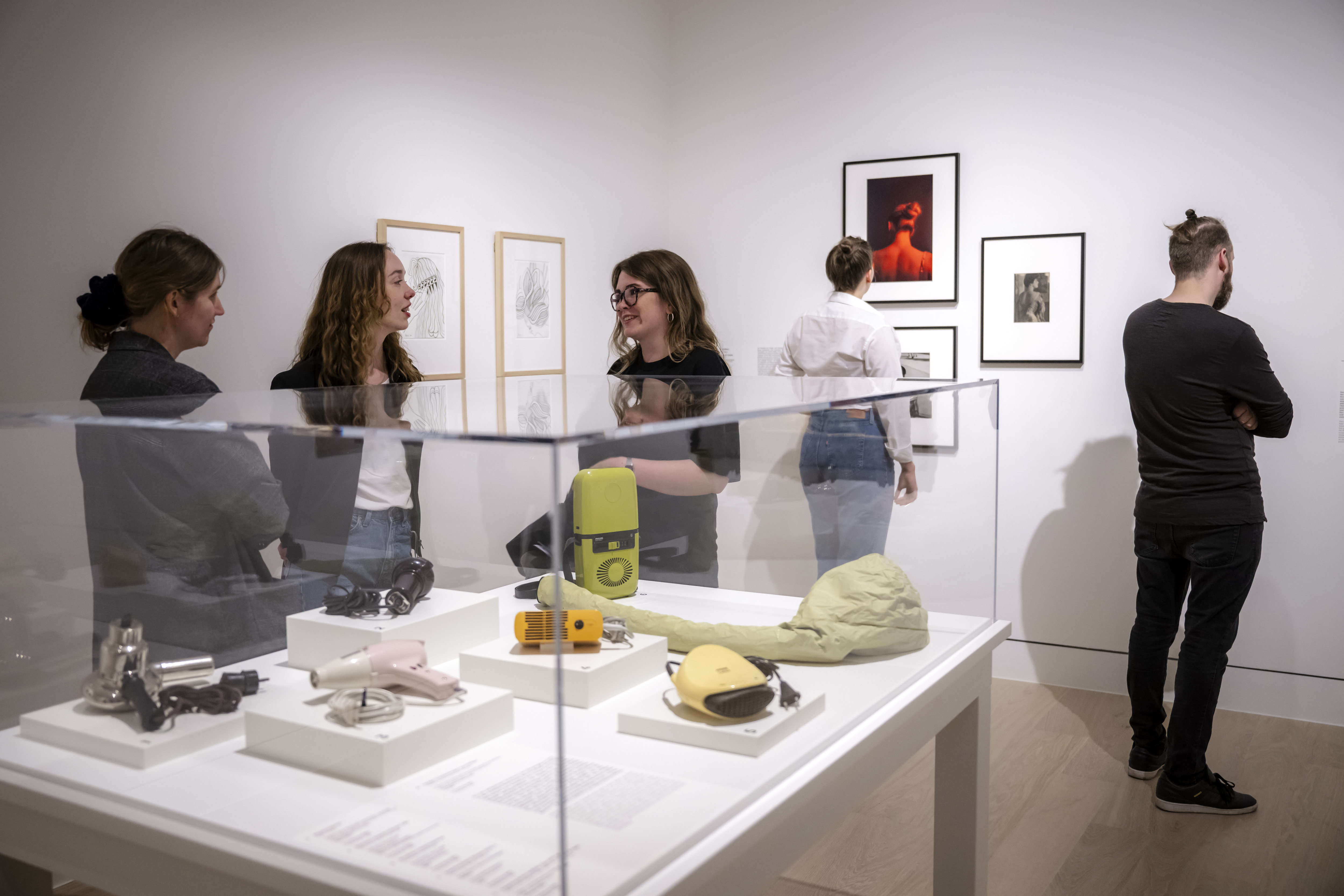 Einblick in die Spot-On-Ausstellung 