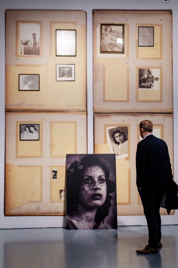 Einblick in die Ausstellung Size Matters. Grösse in der Fotografie, Foto: Anne Orthen