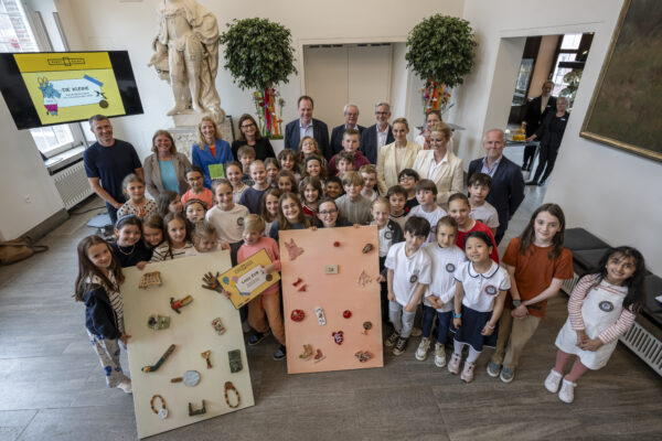 Mathias Claudius Schule Klassen 3d und 4 b, Photo: Andreas Endermann