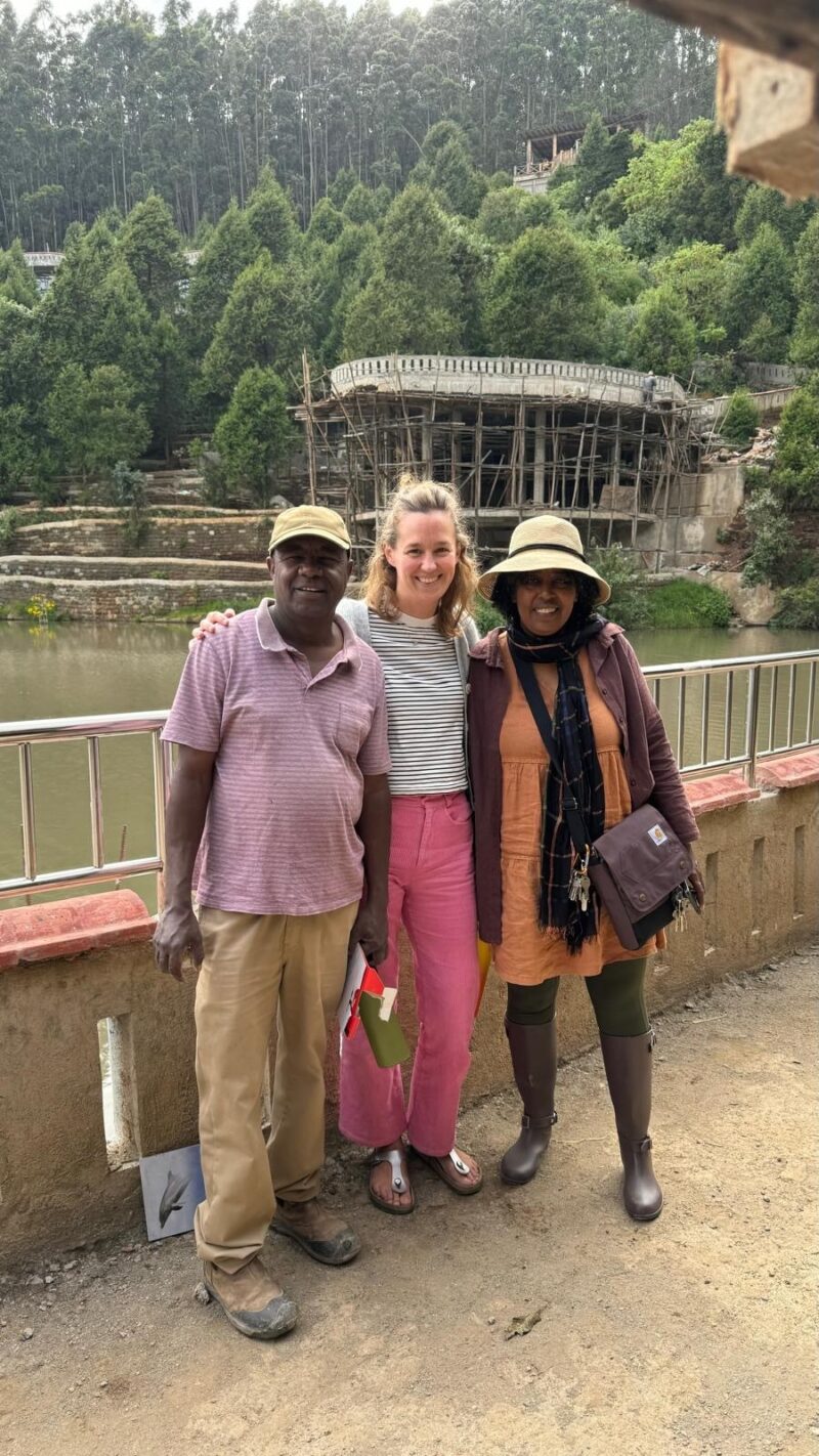 Elias Sime, Felicity Korn und Meskerem Assegued, Foto: Felix Krämer