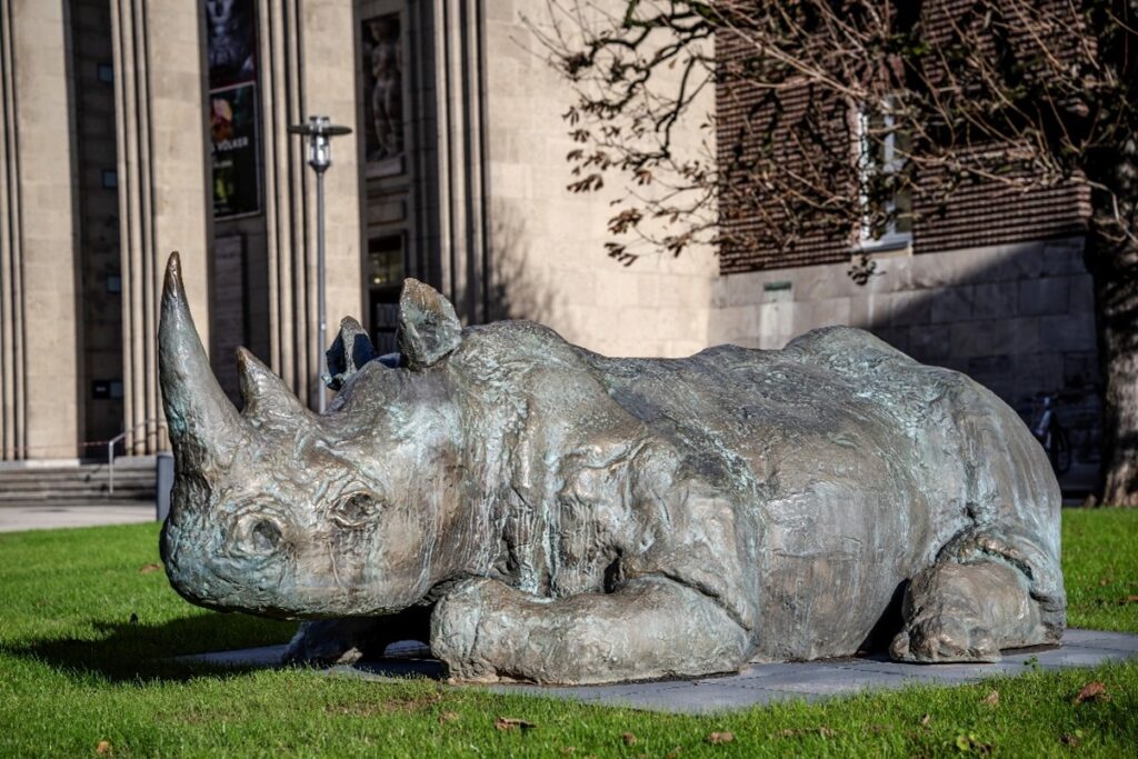 Zeichnen im Kunstpalast - Pleinairzeichnen