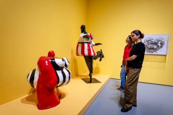 Blick in die Ausstellung „Niki de Saint Phalle. Dream Machine“, Foto: Andreas Endermann