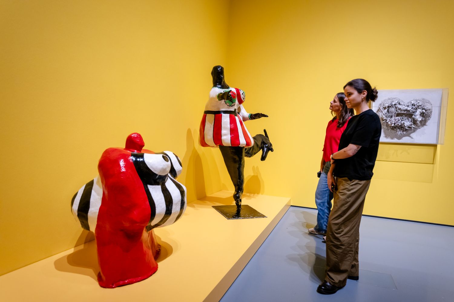 Blick in die Ausstellung „Niki de Saint Phalle. Dream Machine“, Foto: Andreas Endermann