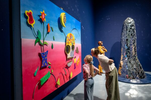 Blick in die Ausstellung „Niki de Saint Phalle. Dream Machine“, Foto: Andreas Endermann