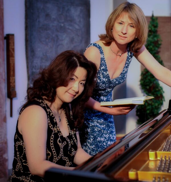 Hideyo Harada und Corinna Harfouch © Herbert Piel